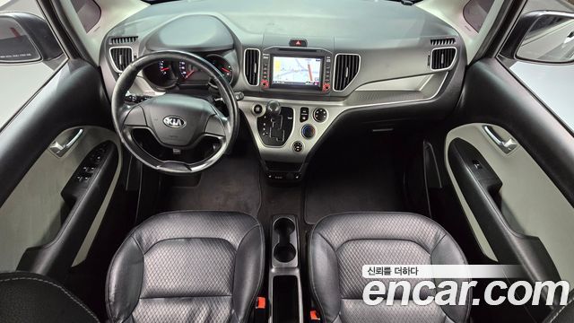 Kia Ray — interior