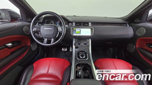 Land Rover Range Rover Evoque — interior