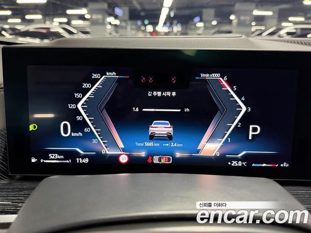 BMW X6 — interior