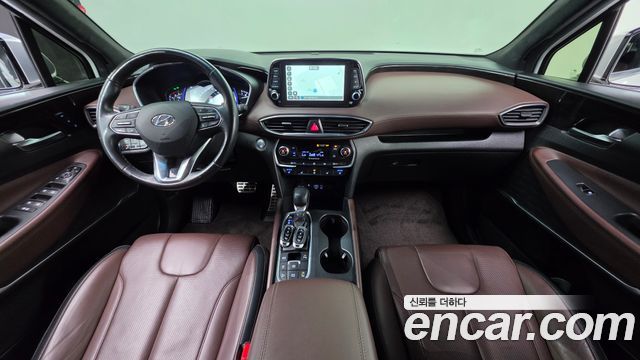 Hyundai Santa Fe — interior