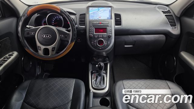 Kia Soul — interior