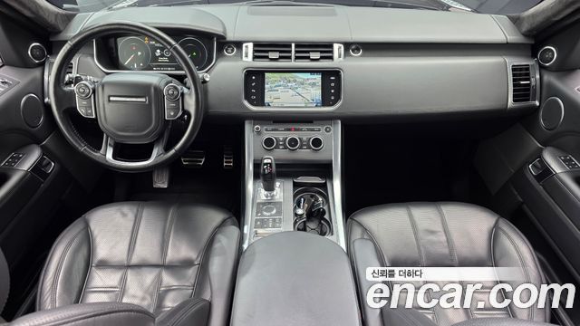 Land Rover Range Rover Sport — interior