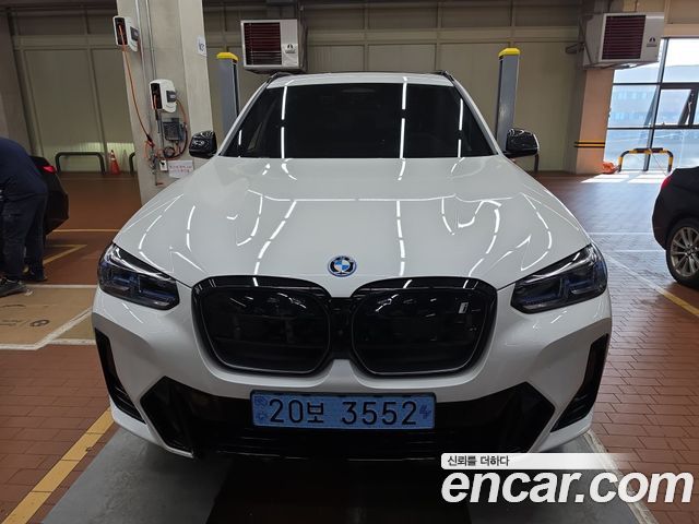 BMW iX3