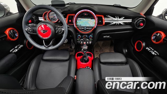 MINI Cooper — interior