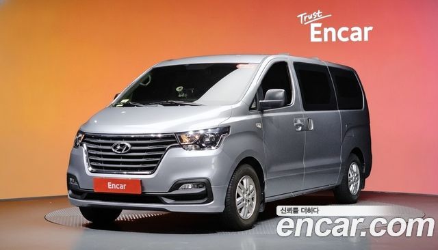 Hyundai Starex