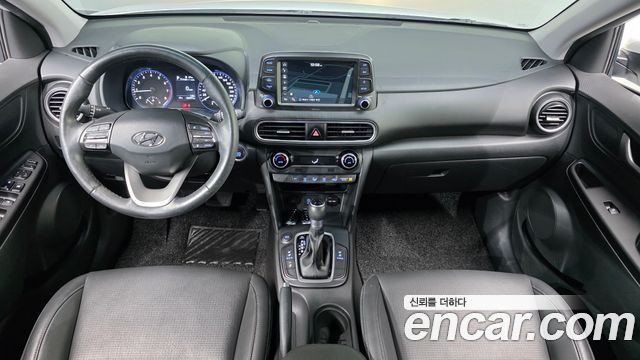 Hyundai Kona — interior