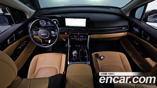 Kia Carnival — interior
