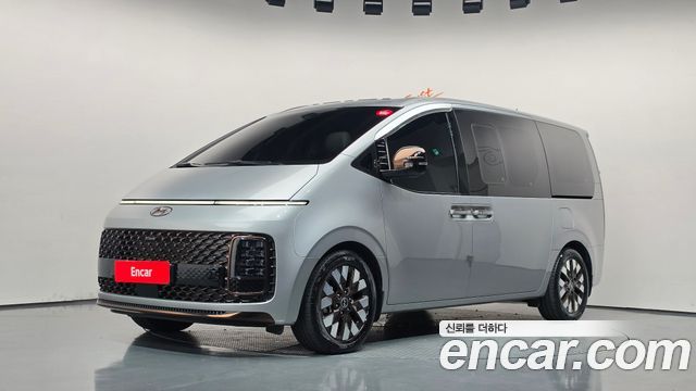 Hyundai Staria