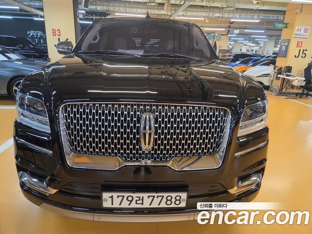 Lincoln Navigator