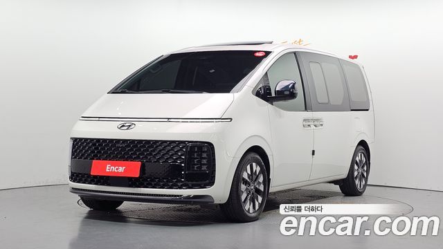 Hyundai Staria