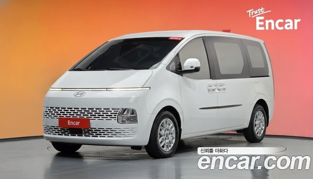 Hyundai Staria