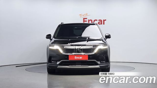 Kia Canival 2023 — photo 3