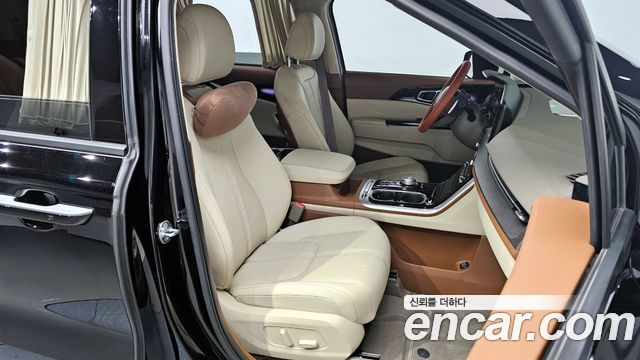 Kia Canival 2023 — photo 12