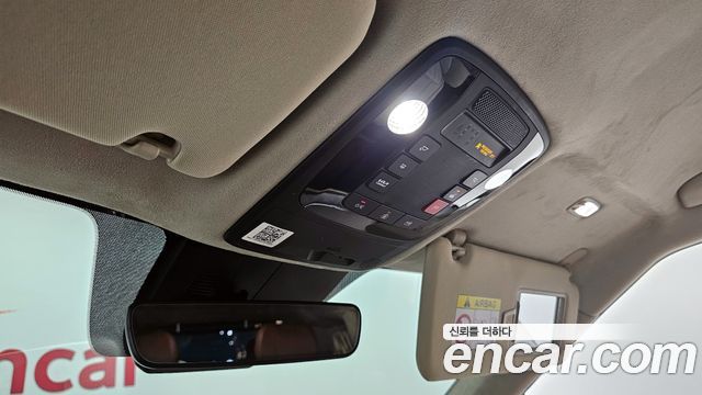 Kia Canival 2023 — photo 18