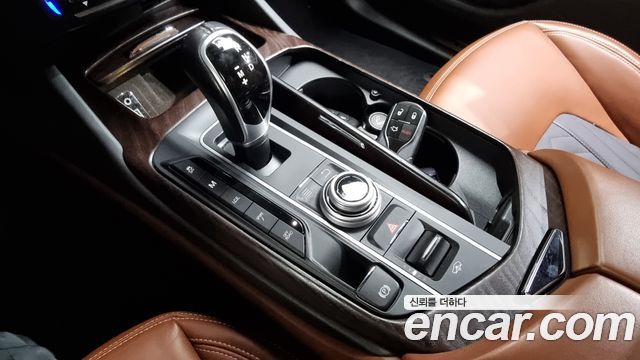 Maserati Levante 2018 — photo 9