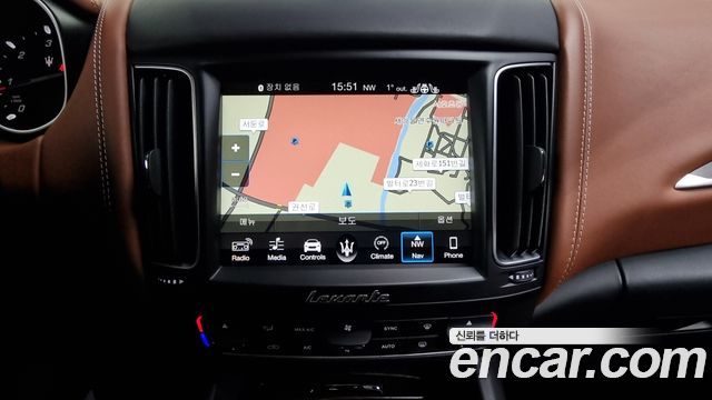 Maserati Levante 2018 — photo 14
