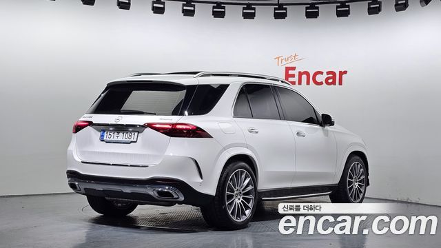 Mercedes-Benz GLE-Class 2023 — photo 2