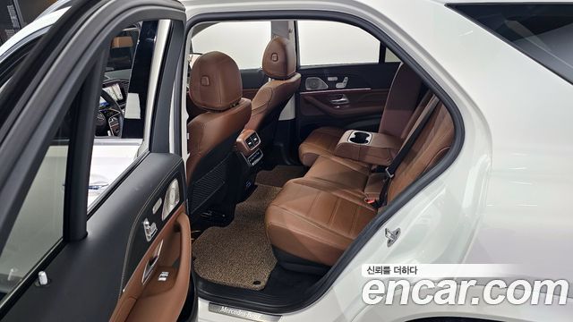 Mercedes-Benz GLE-Class 2023 — photo 12