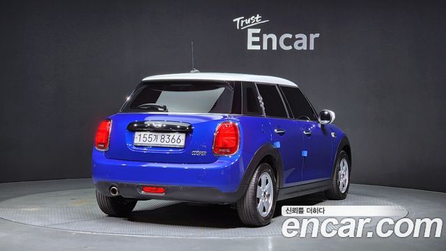 Mini Cooper 2020 — photo 2