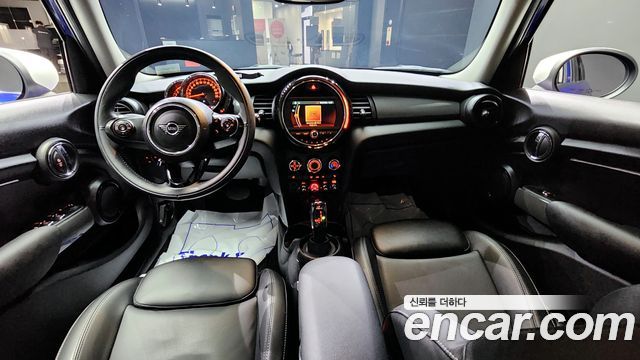 Mini Cooper 2020 — photo 7