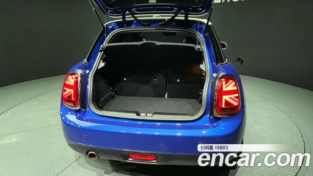 Mini Cooper 2020 — photo 20