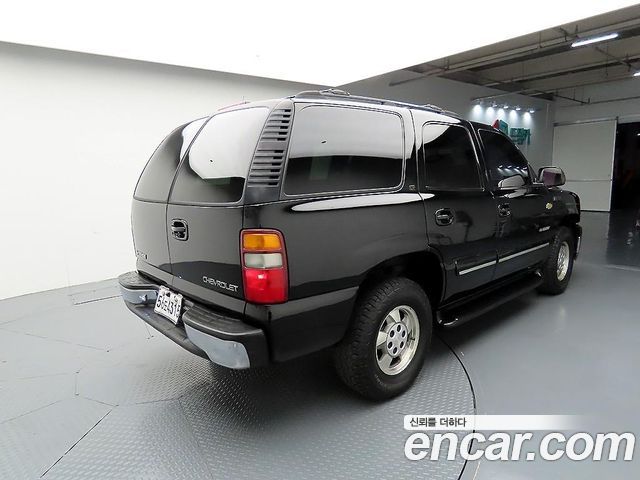 Chevrolet Tahoe 2000 — photo 4