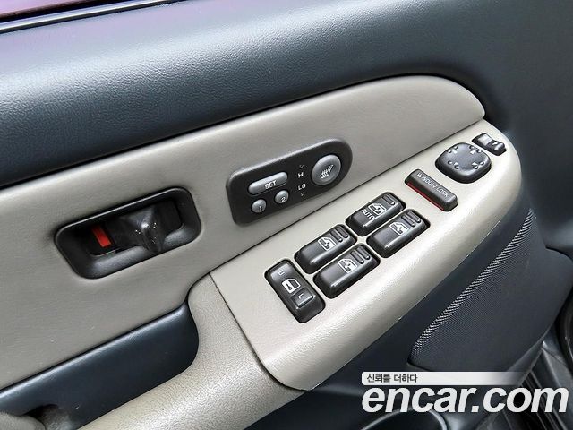 Chevrolet Tahoe 2000 — photo 12