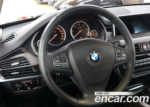 BMW X5 2015 — photo 12