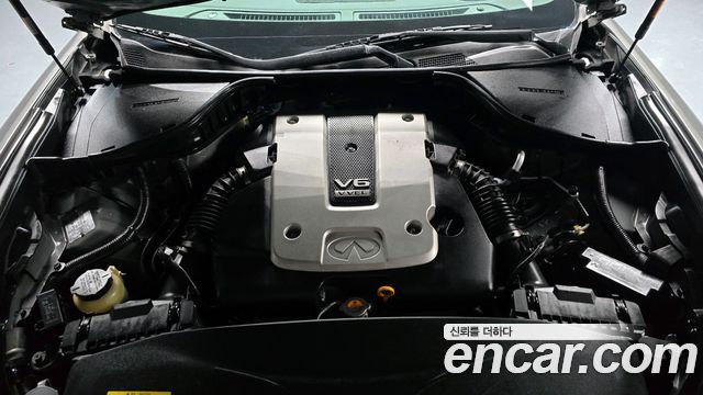 Infiniti M 2011 — photo 6