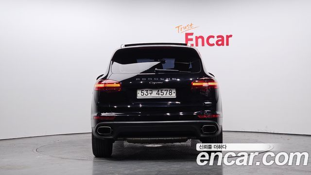 Porsche Cayenne 2016 — photo 4