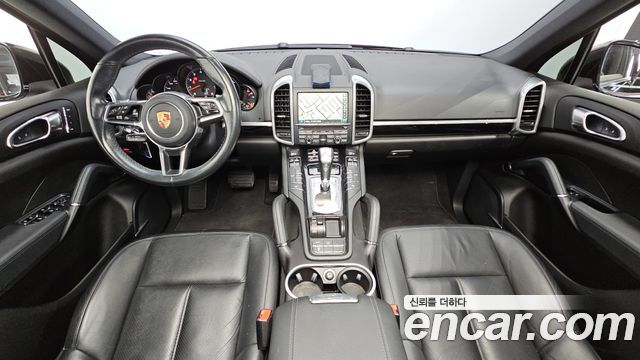 Porsche Cayenne 2016 — photo 7
