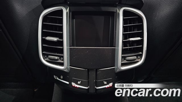 Porsche Cayenne 2016 — photo 13