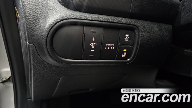 Kia K3 2014 — photo 16
