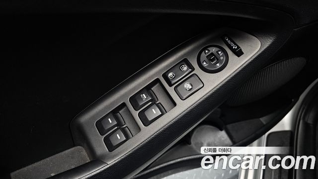 Kia K3 2014 — photo 18