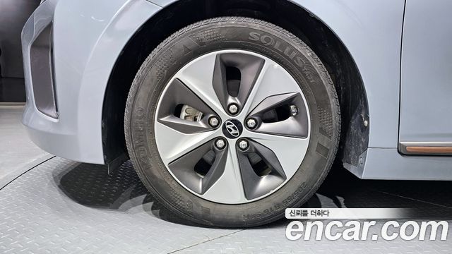 Hyundai Ioniq 2018 — photo 5