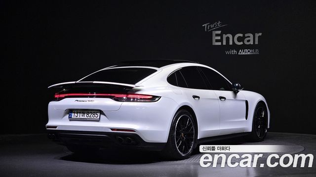 Porsche Panamera 2021 — photo 2