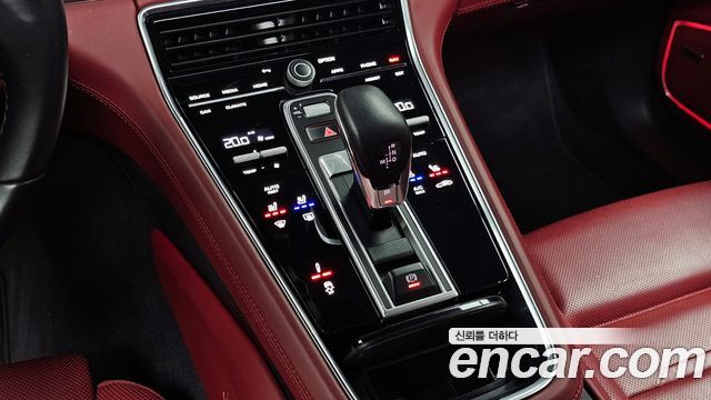 Porsche Panamera 2021 — photo 9
