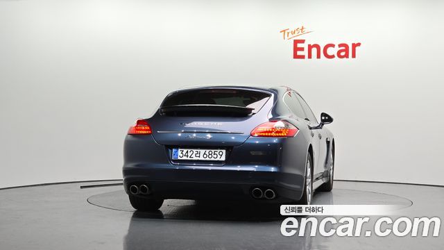 Porsche Panamera 2010 — photo 4