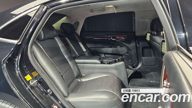 Hyundai Equus 2014 — photo 12