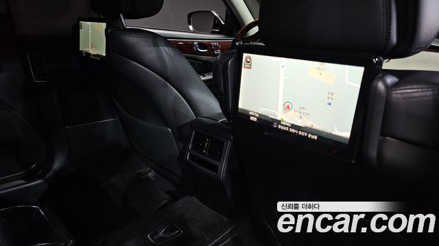 Hyundai Equus 2014 — photo 17