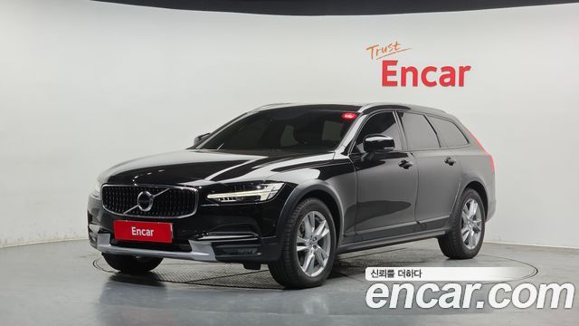 Volvo V90 2017 — photo 1