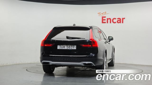 Volvo V90 2017 — photo 4