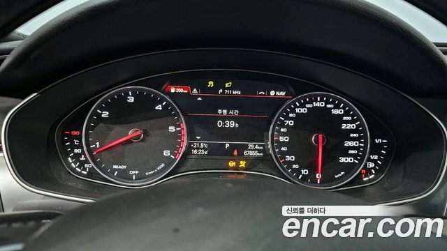 Audi A6 2018 — photo 8