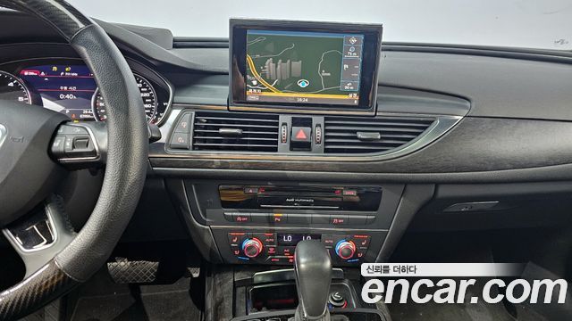 Audi A6 2018 — photo 14