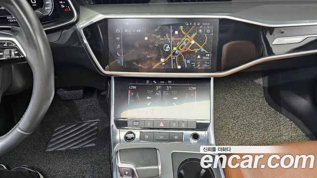 Audi A6 2021 — photo 14