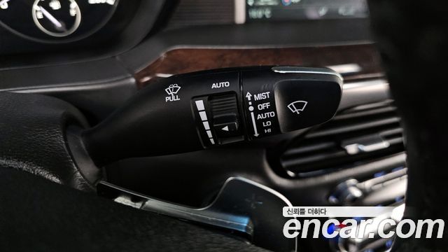 Genesis EQ900 2016 — photo 18