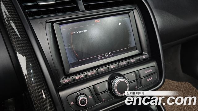 Audi R8 2012 — photo 13