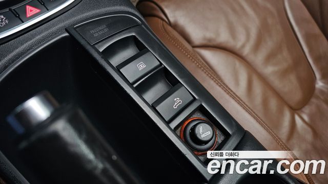 Audi R8 2012 — photo 14