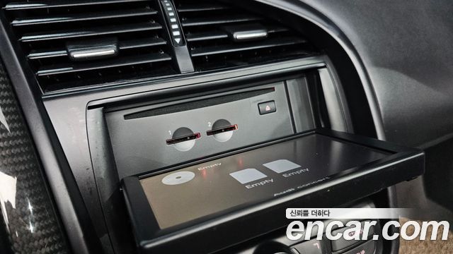 Audi R8 2012 — photo 20