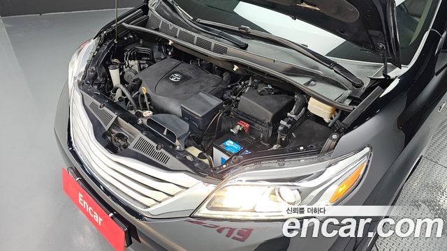 Toyota Sienna 2017 — photo 6
